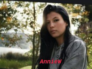 AnnieW