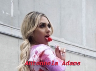 Antonnela_Adams