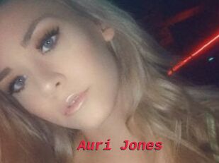 Auri_Jones