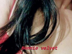 Bonnie_velvet