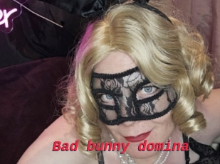 Bad_bunny_domina