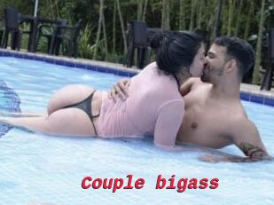 Couple_bigass