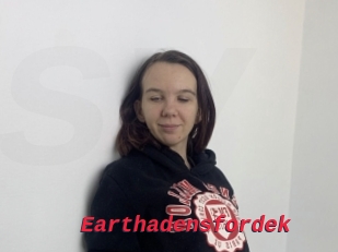 Earthadensfordek