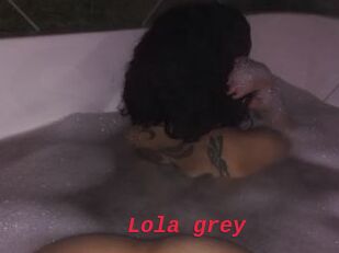 Lola_grey