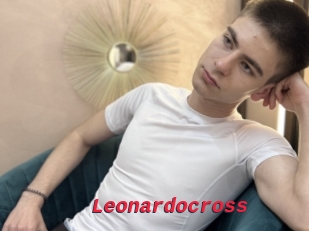 Leonardocross