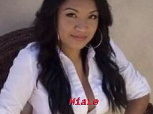 Mia_Le