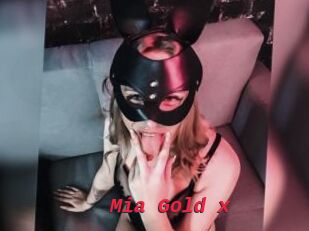 Mia_Gold_x