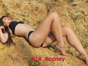 Mia_Rooney