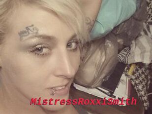 MistressRoxxiSmith