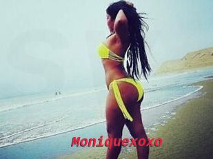 Moniquexoxo
