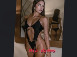 Mia_damms