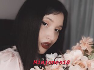 Miajones18