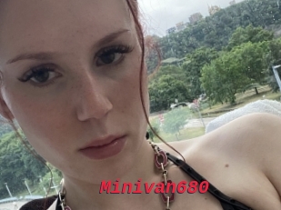 Minivan680