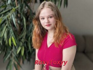 Roxyfoxyy