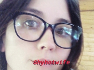 Shyhotwife