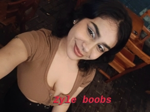 Zyle_boobs